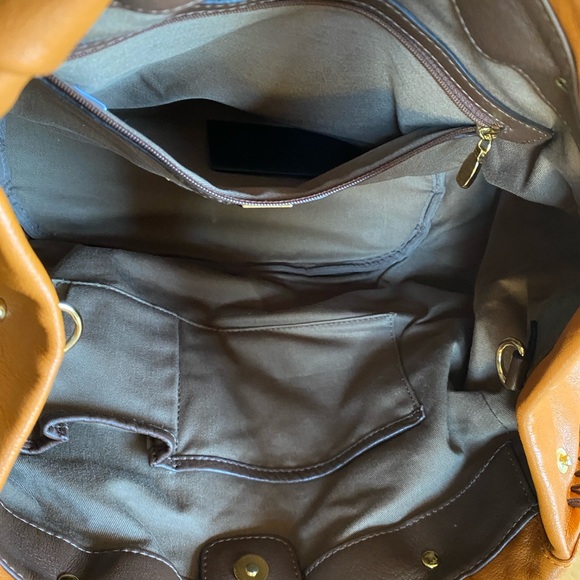 MCM Women's Brown Leather Bag - Picture 11 of 13